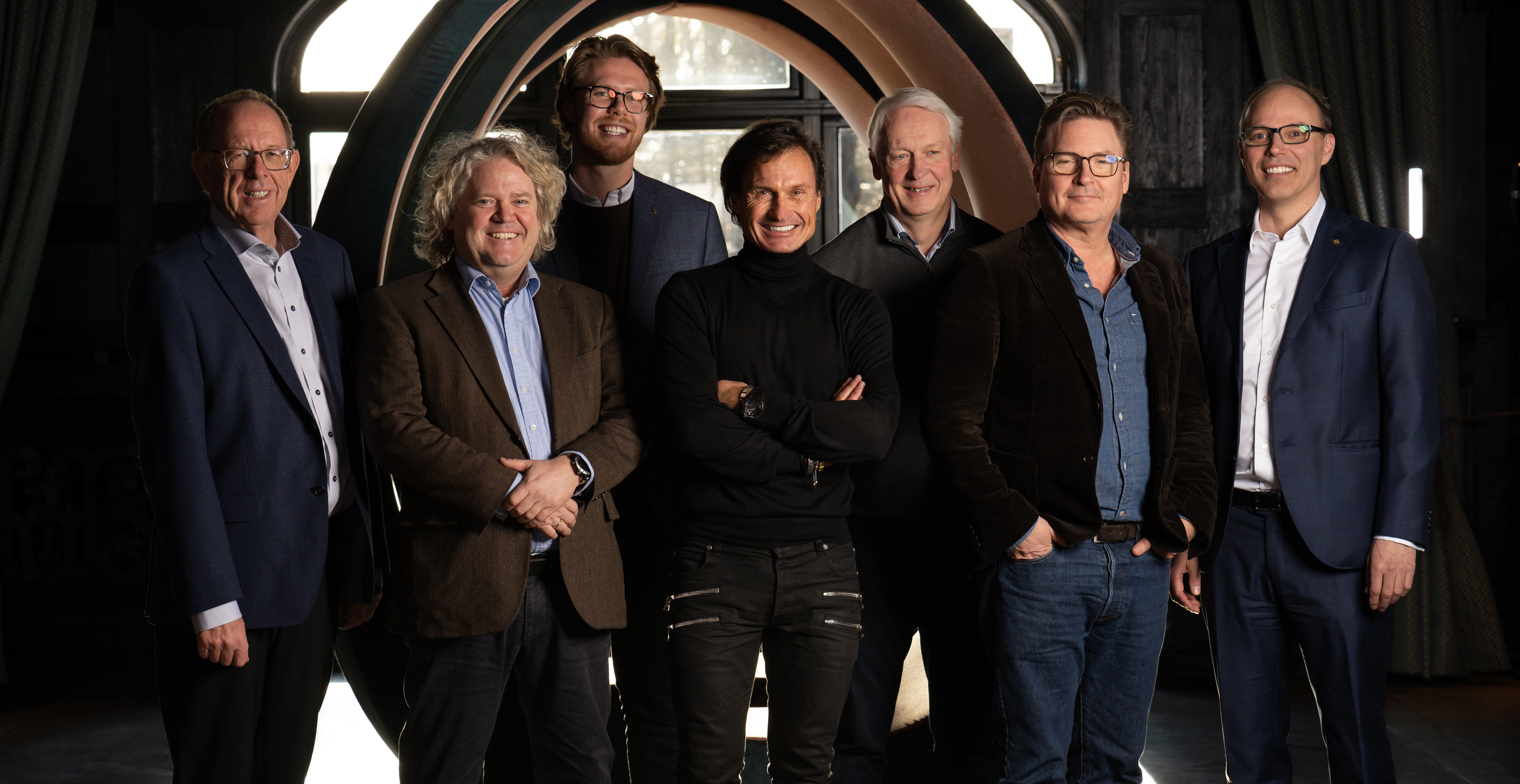 Auroraheadshots Byenvizual Fullrescolour 300Ppi 12